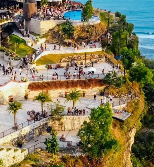 menikmati pesona-pemandangan-sunset-di-obelix-sea-view-jogja_